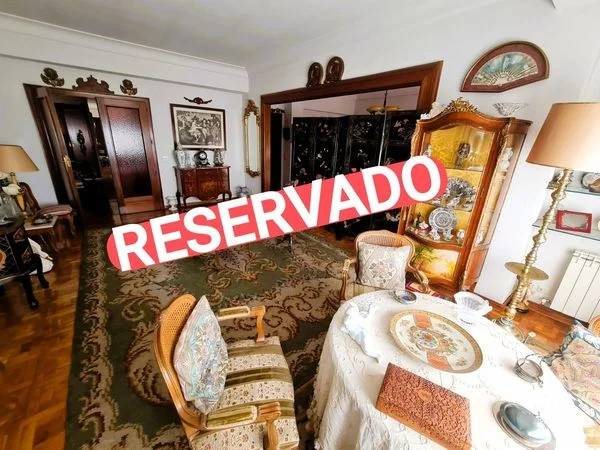 Amplio piso céntrico de seis dormitorios