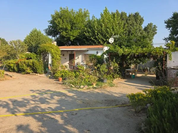Casa rural con parcela de 2.517 m²