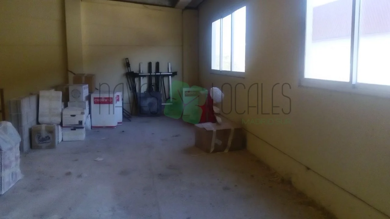 Nave industrial reformada de 182 m²