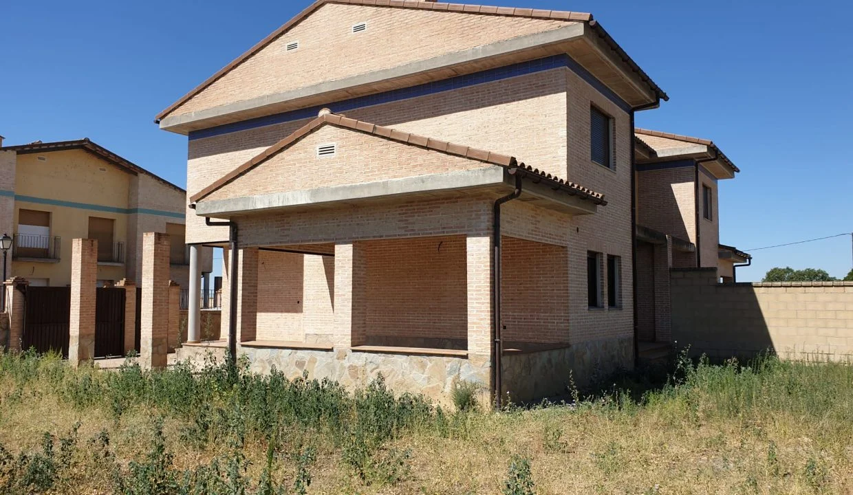 Chalet nuevo en Chaparral, 4 dormitorios