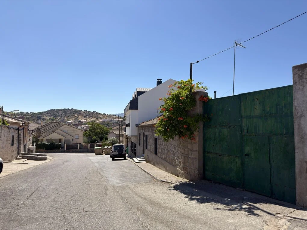 Casa de pueblo bien conservada, 5 dormitorios