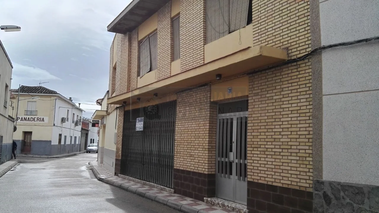 Commercial building with future conversion potential