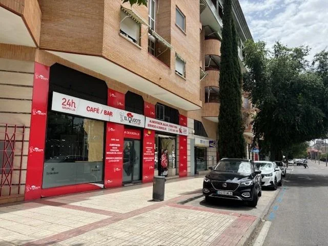 Local reformado en Toledo, 205 m²
