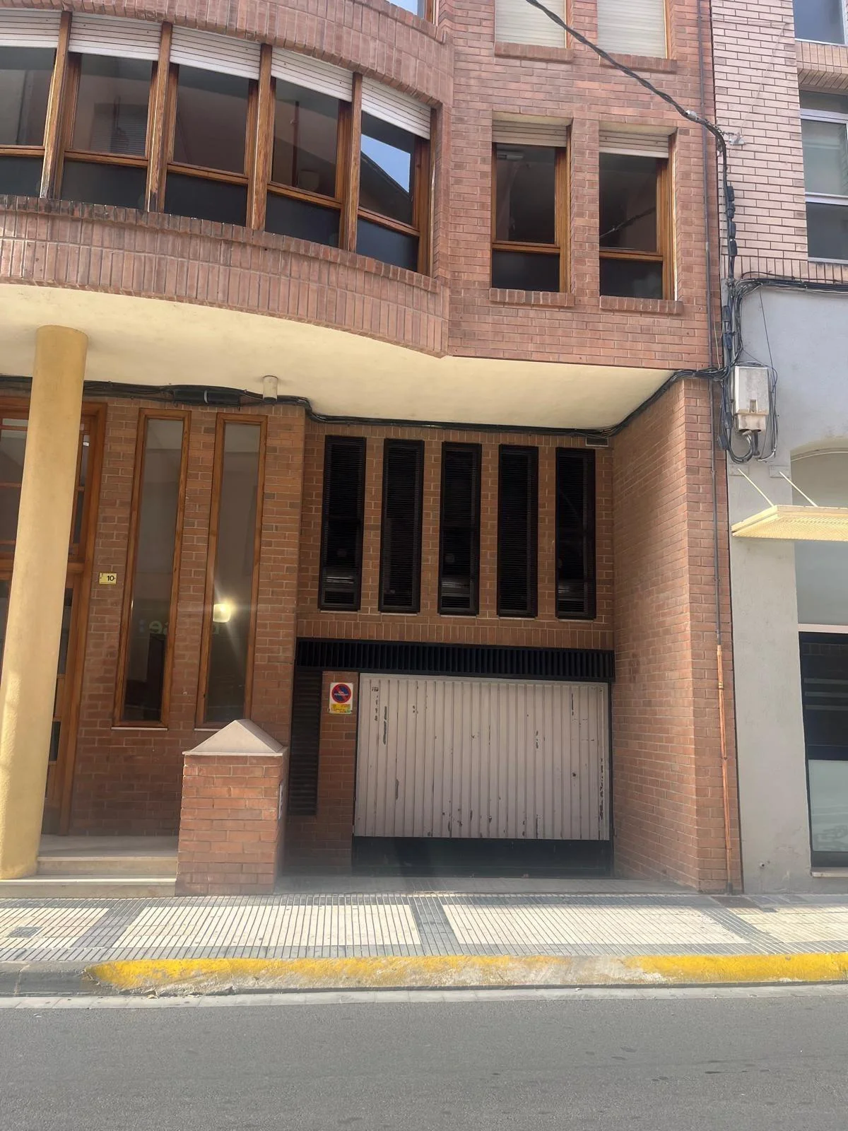 Two parking spaces in Tortosa centre