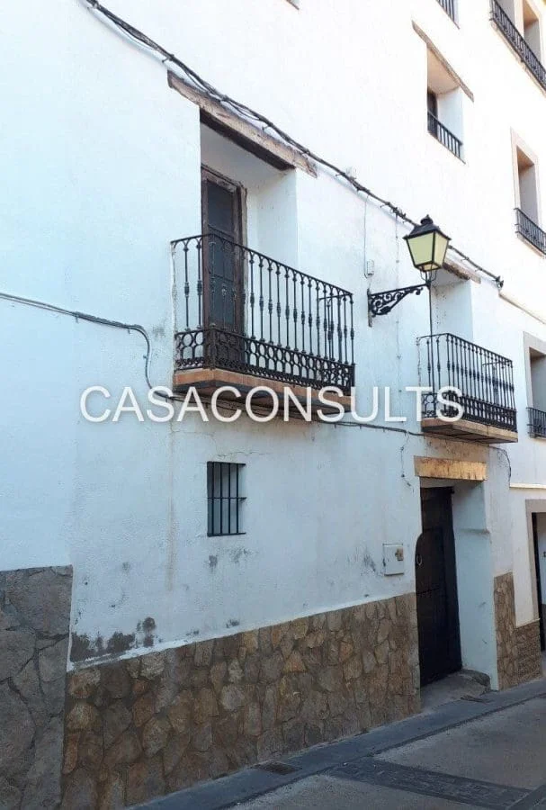 Casa para reformar en pueblo, 300 m²