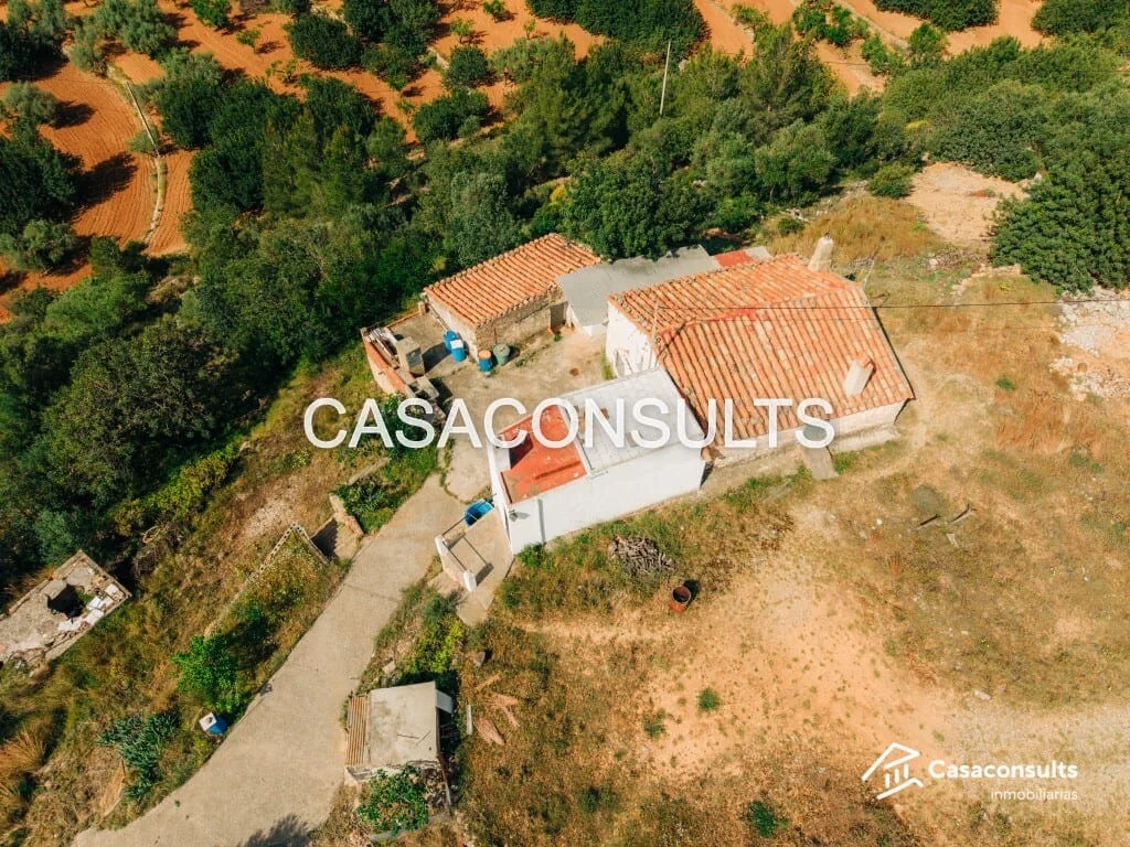 Conjunto rural de masías para reformar