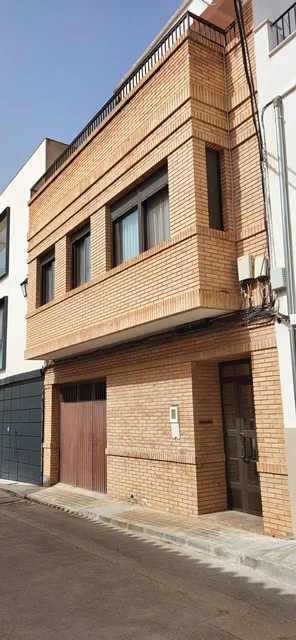 Altura house with 130 m² garden