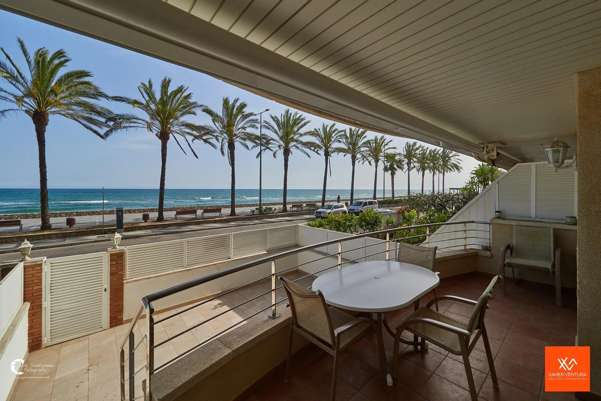 Apartamento en primera línea en Calafell, tres habitaciones