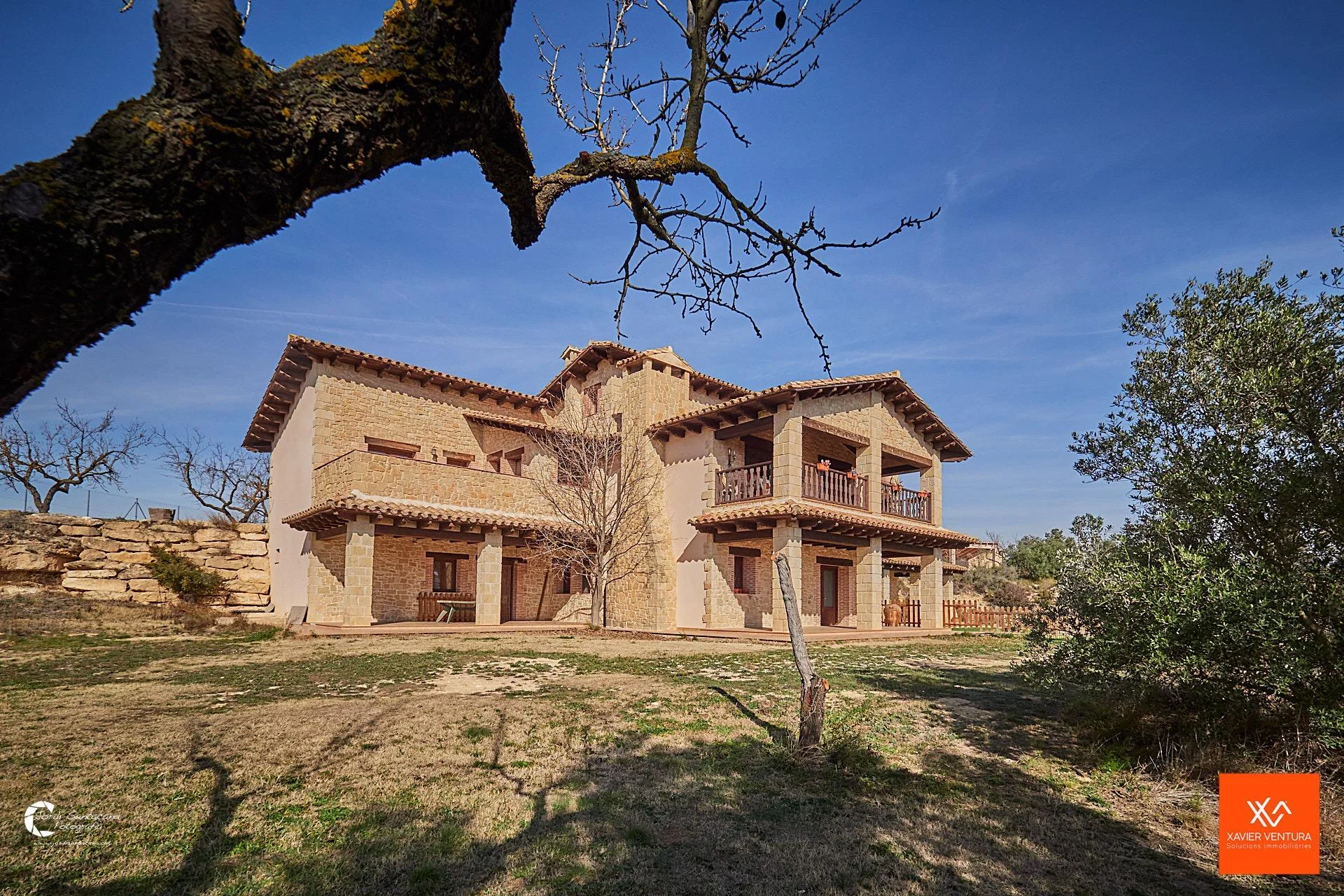 Stone rural house with hospitality potential
