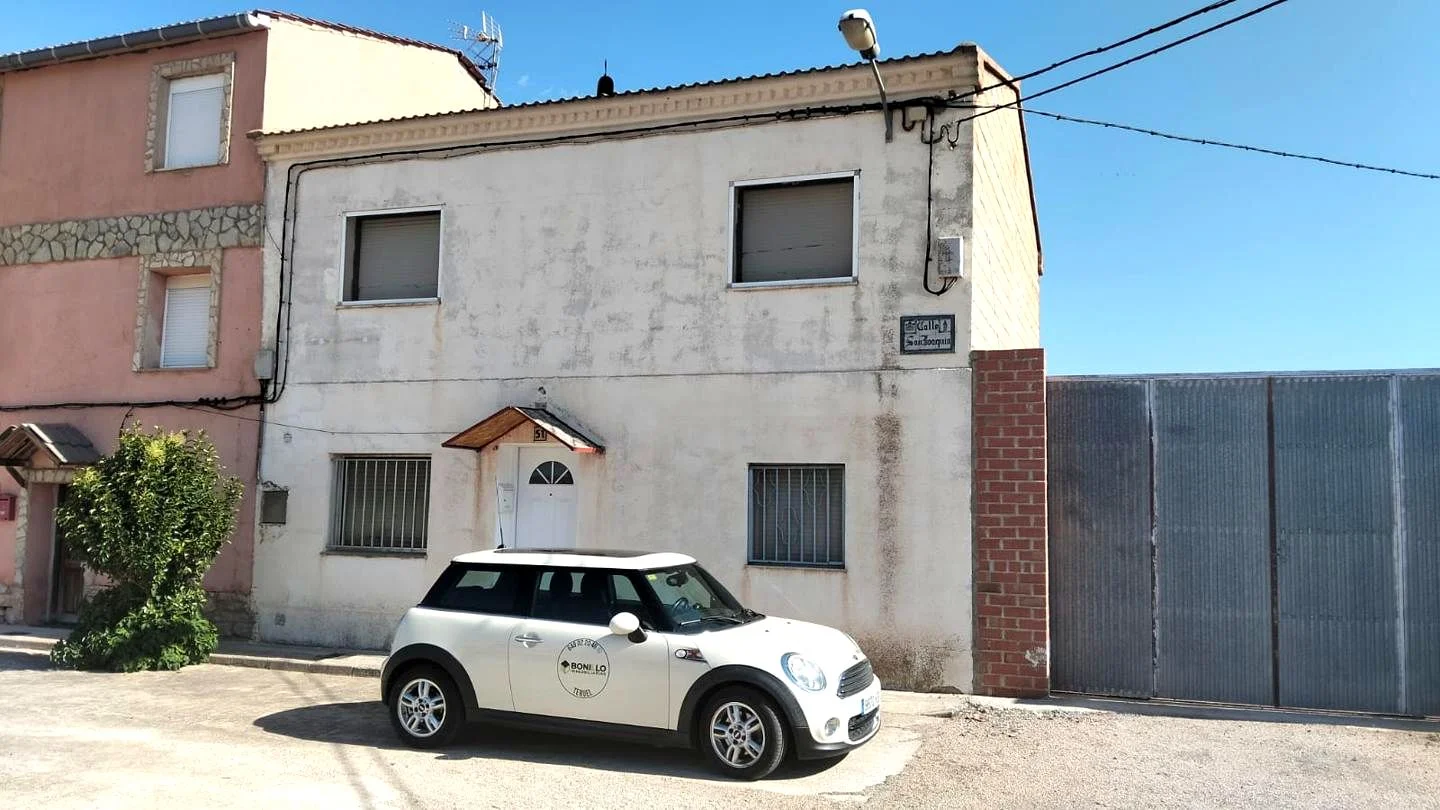 Townhouse near Teruel, five bedrooms