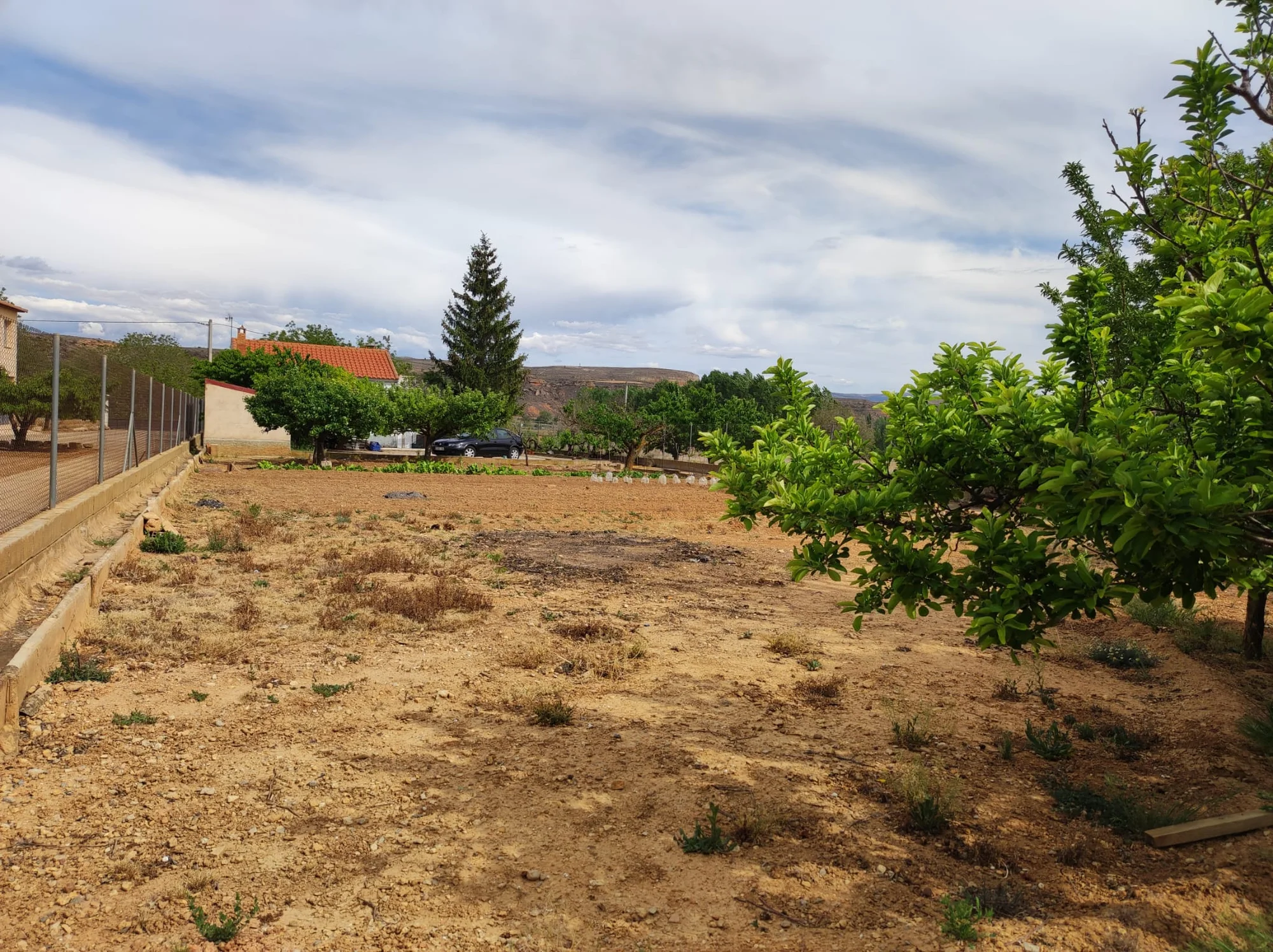 Finca en Teruel con parcela de 1.400 m²