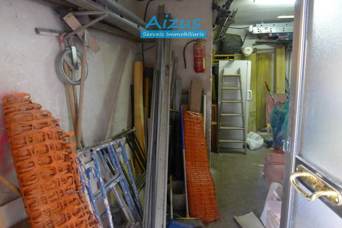 50 m² commercial unit in Ripollet