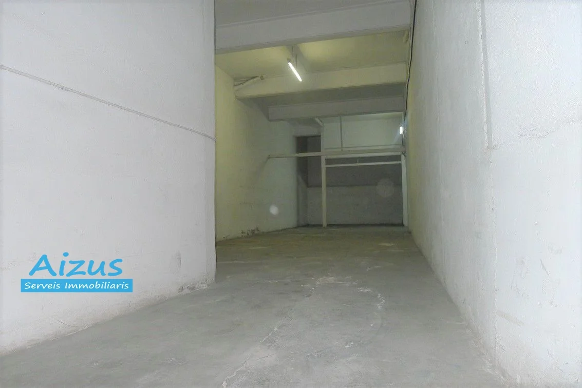 Local céntrico con 200 m² construidos