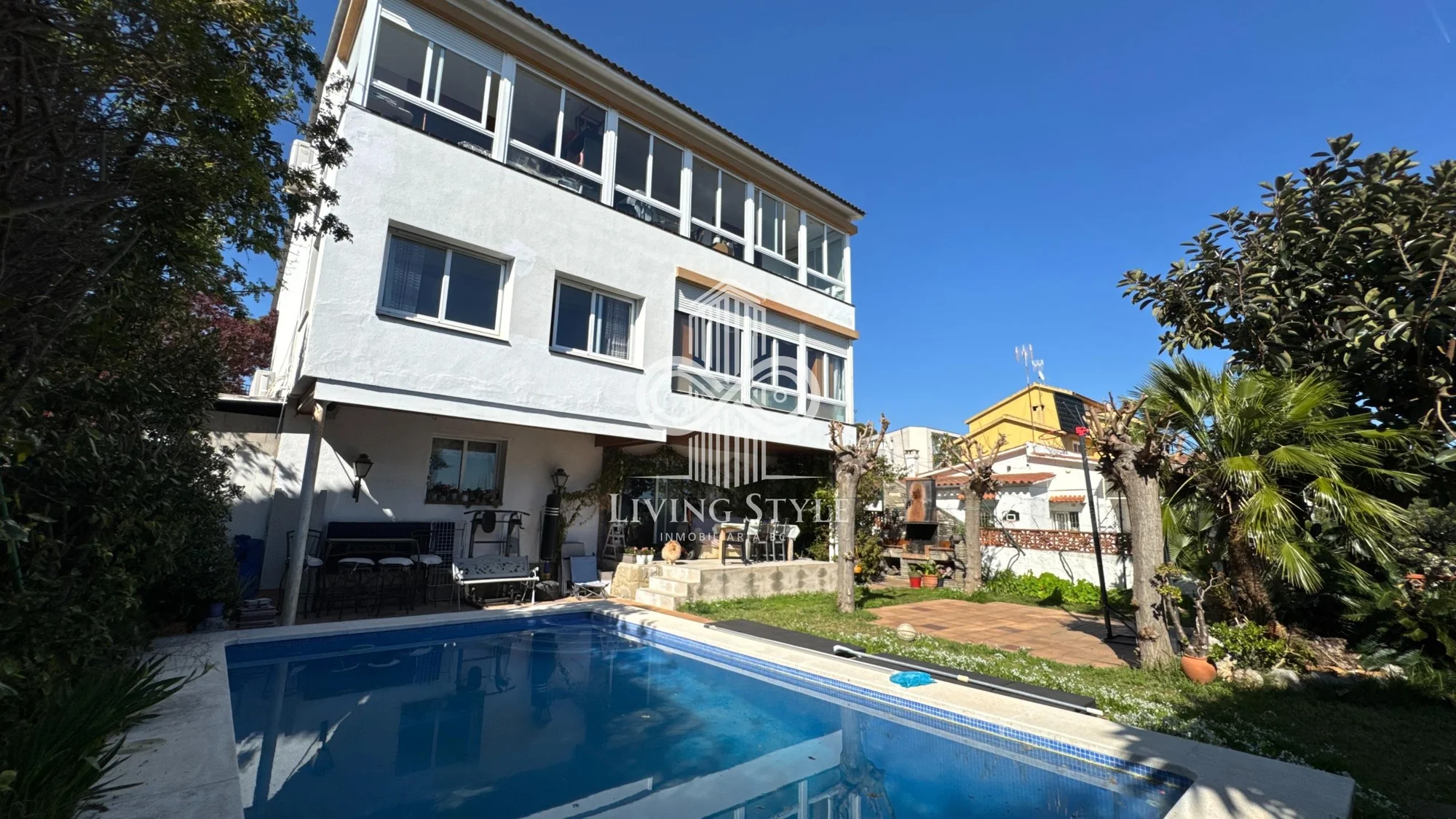 Villa independiente en Montemar, seis dormitorios