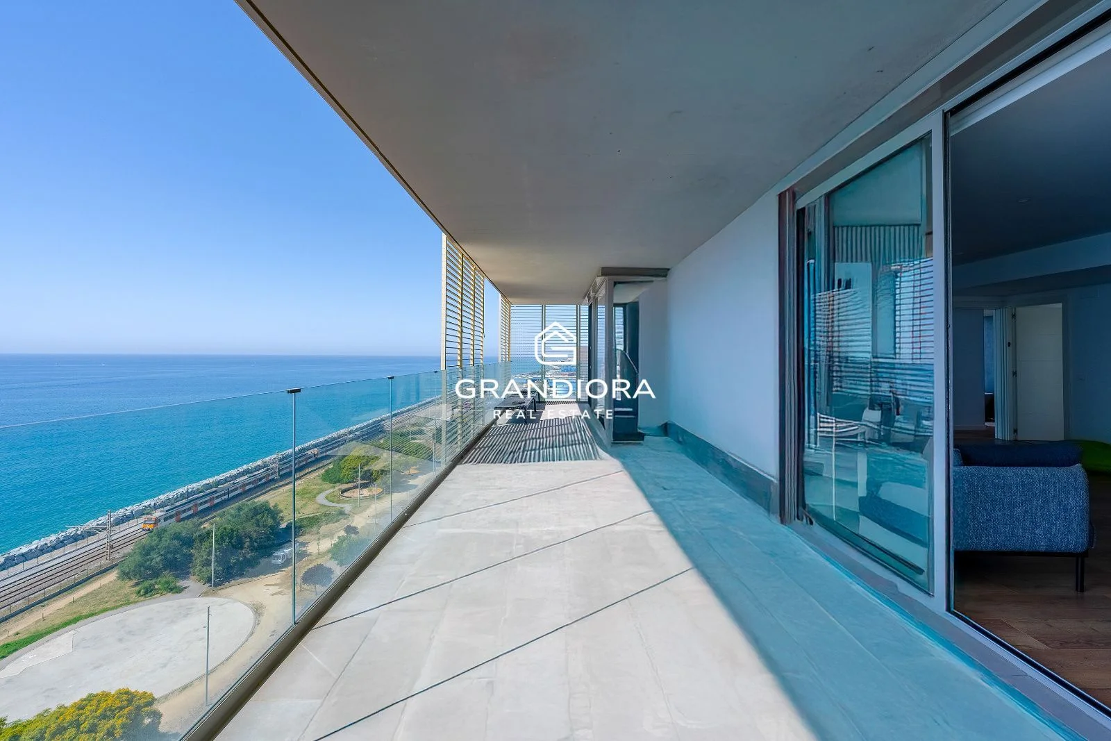 Ático arrendado en Mataró con vistas al mar