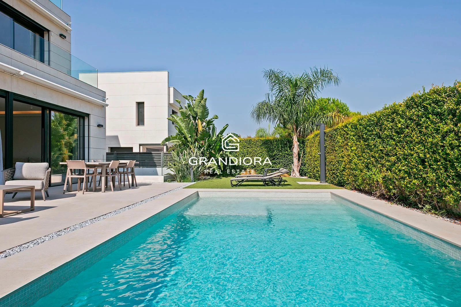 Contemporary Montgat villa, 6 bedrooms