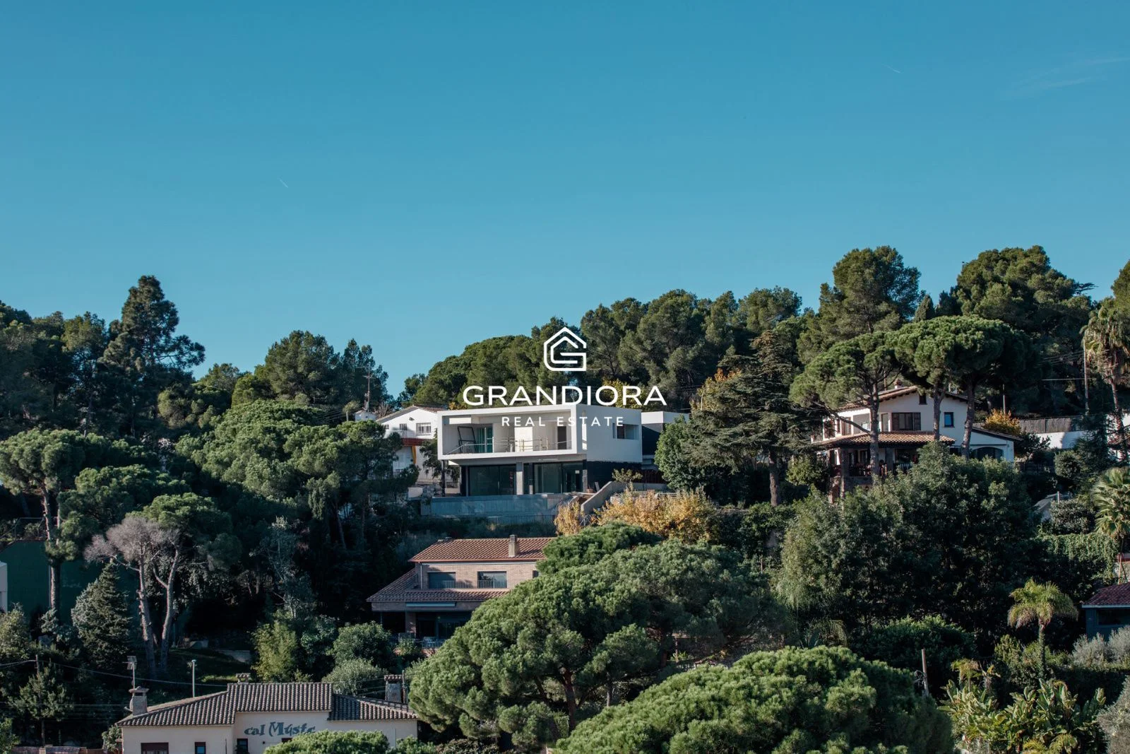 Design chalet project with sea views