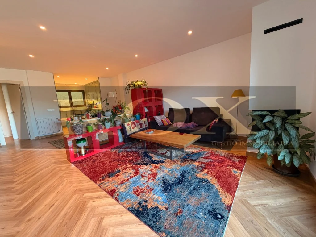 Chalet reformado cerca del centro