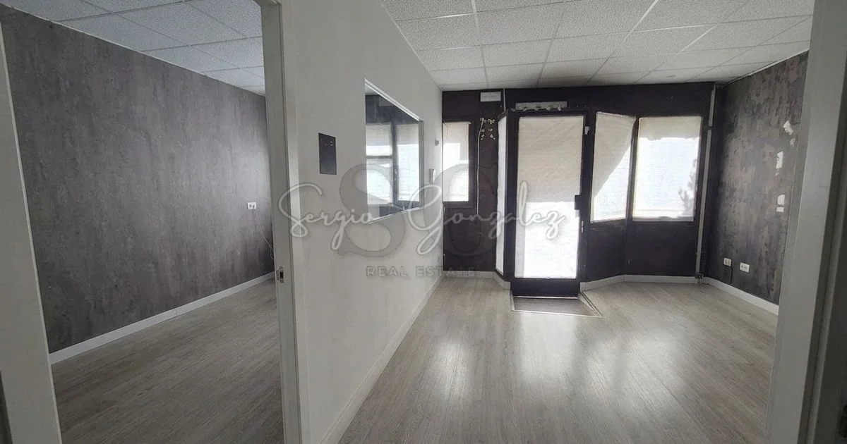 Street-level commercial unit in Can Clota