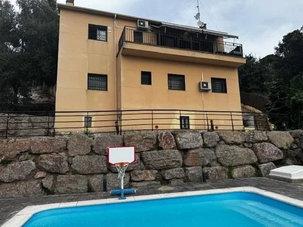 Chalet familiar con vistas al mar, 4 dormitorios