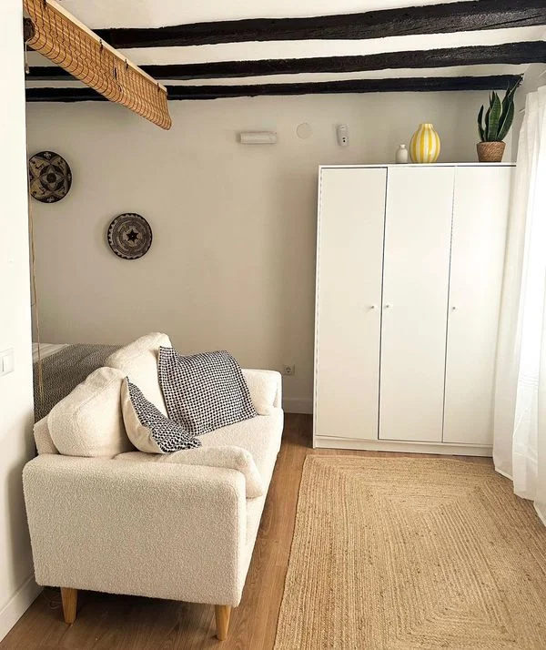 Reformed Born studio, 30 m² exterior