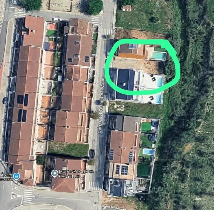Urban plot in Canyelles, 218 m²