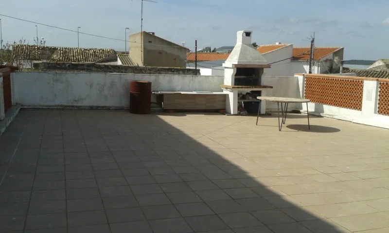 Three-bedroom house in Carrascosa de Haro