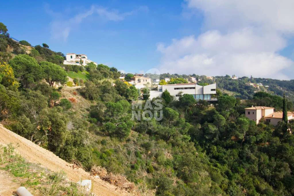 Parcela en Mas Nou con vistas al mar, 1.800 m²