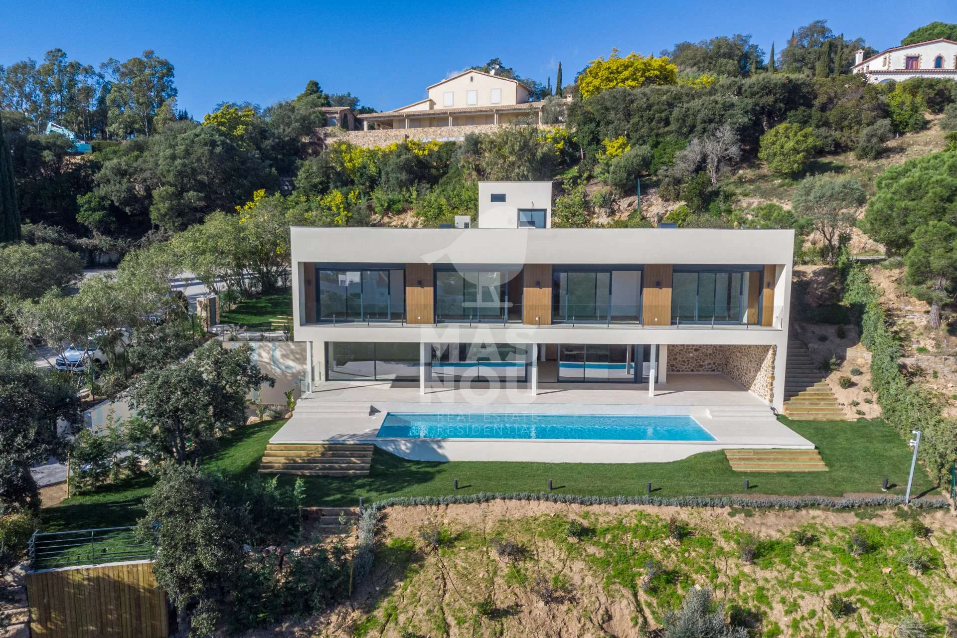 Villa nueva en Mas Nou, 5 dormitorios
