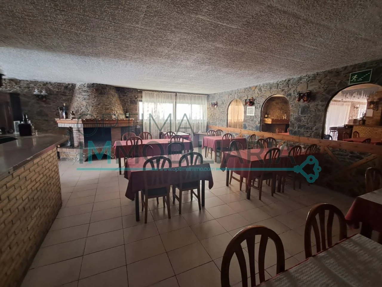 Two-level commercial premises in Encamp