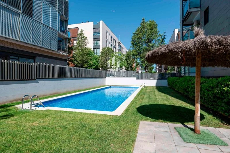 Modern Volpelleres apartment, four bedrooms