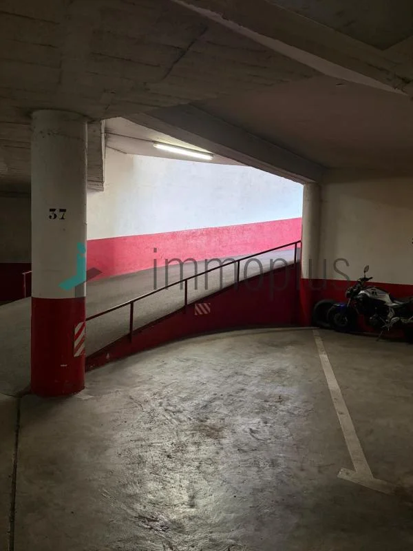 Piso reformado con terraza en Andorra