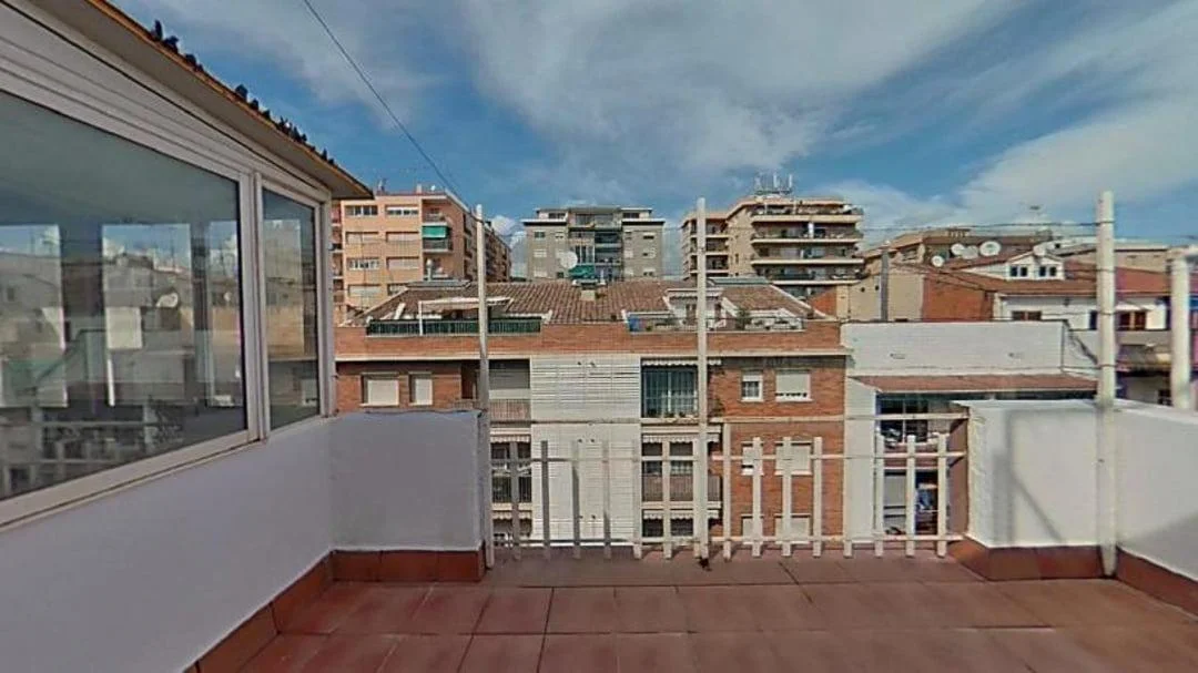 Tenanted flat near Bellamar beach