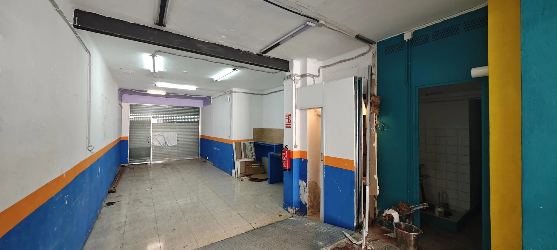 Barcelona commercial unit, 78 m²