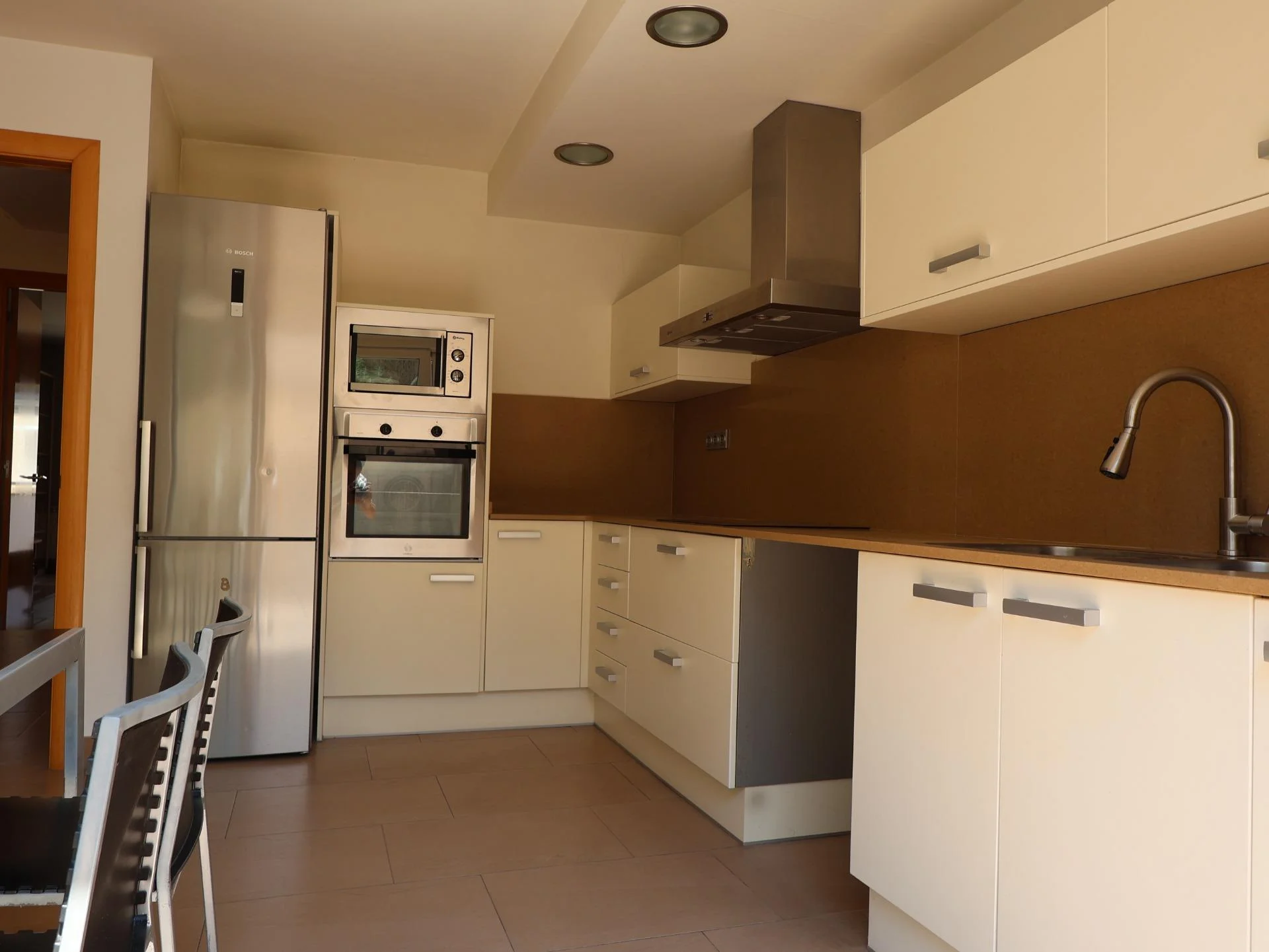 Four-floor townhouse with Montserrat views