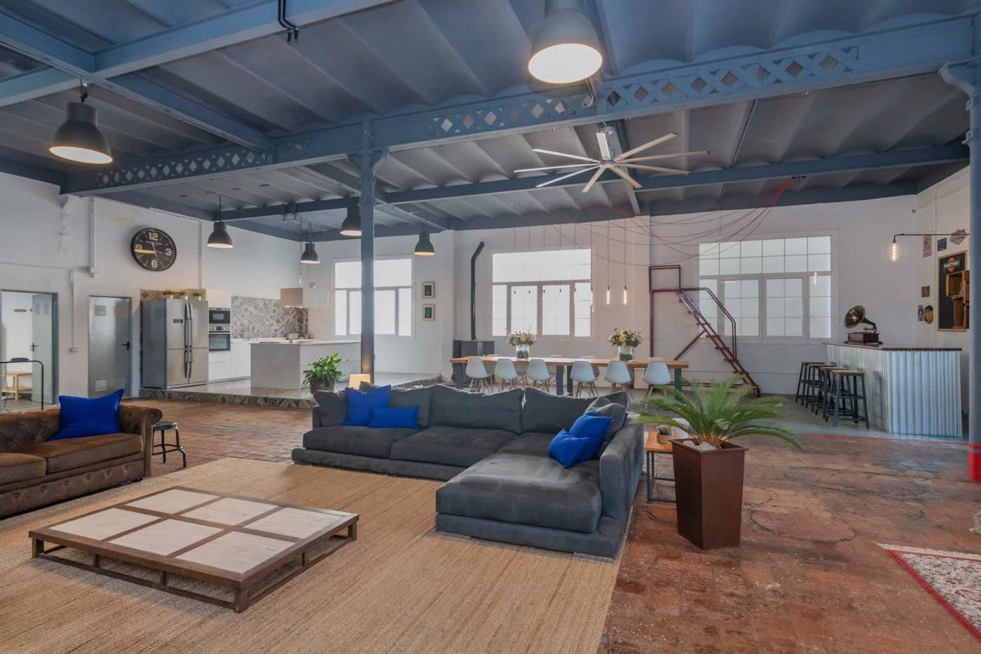 Industrial loft in Manresa, 266 m²
