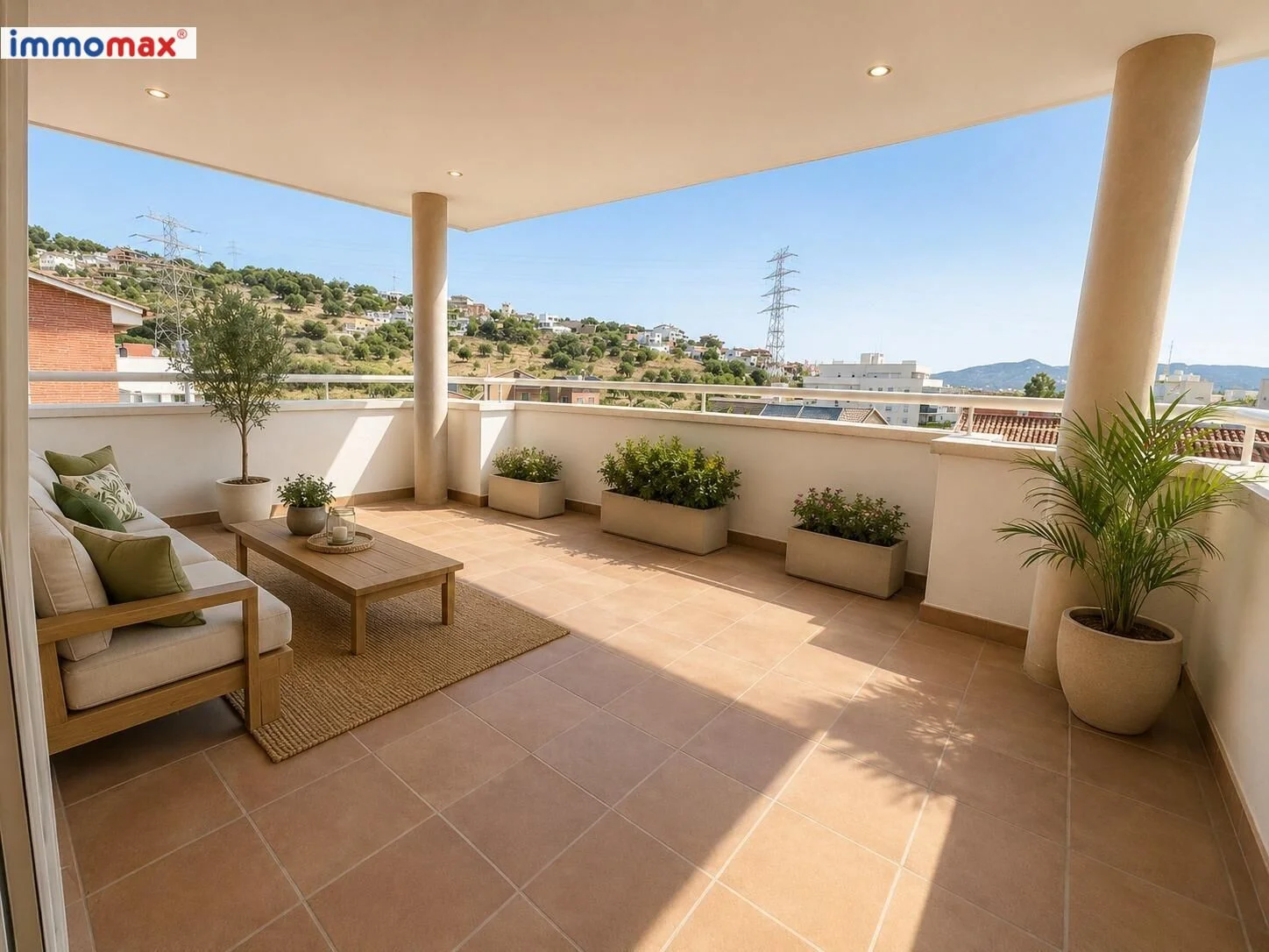 Spacious house with garden and parking