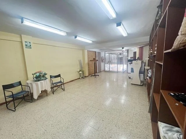 Commercial unit in Can Calders, 165 m²