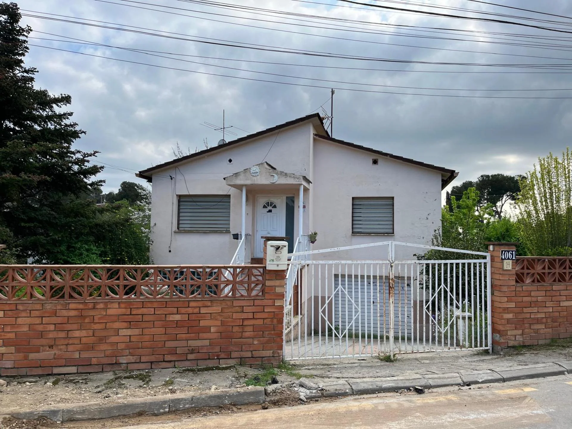 Casa ocupada en Piera, 3 dormitorios
