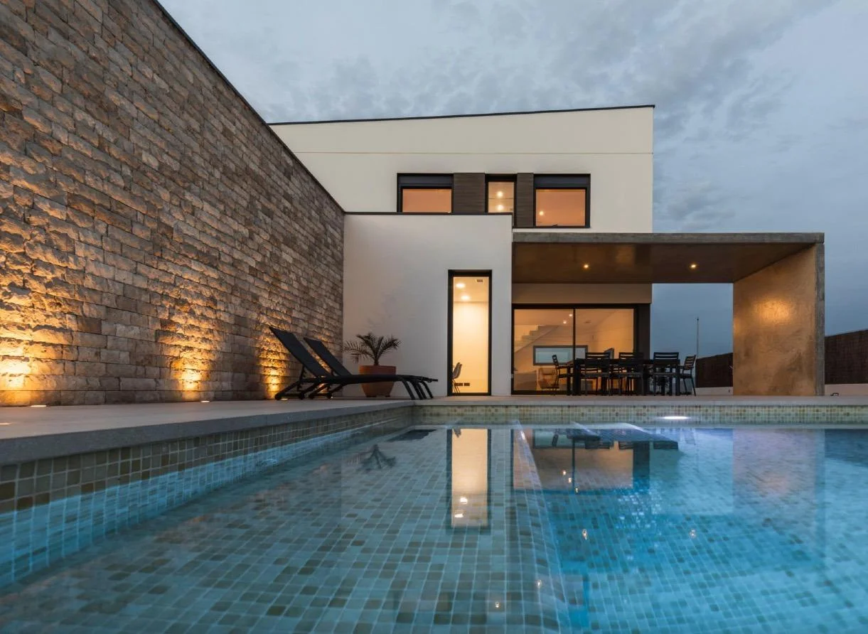 Custom chalet near Tarragona coast