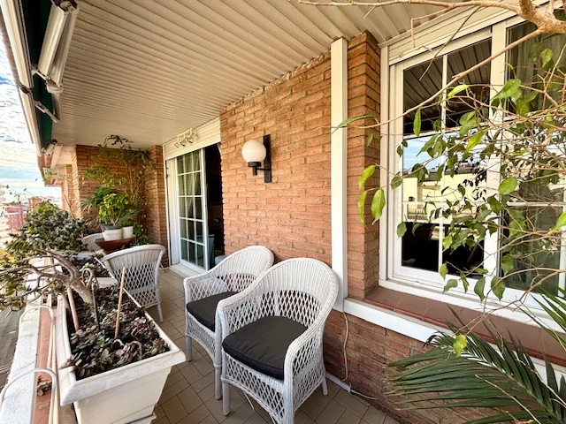 Piso ático con terraza y cuatro dormitorios