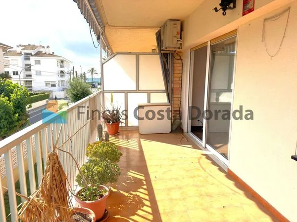 Coastal flat with terrace, 3 bedrooms