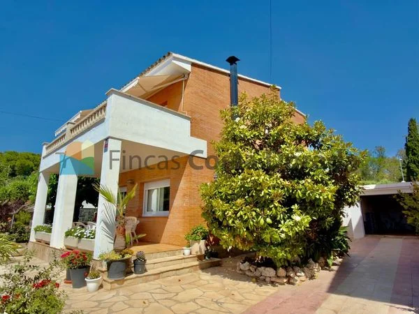 Independent chalet near beach, 4 bedrooms
