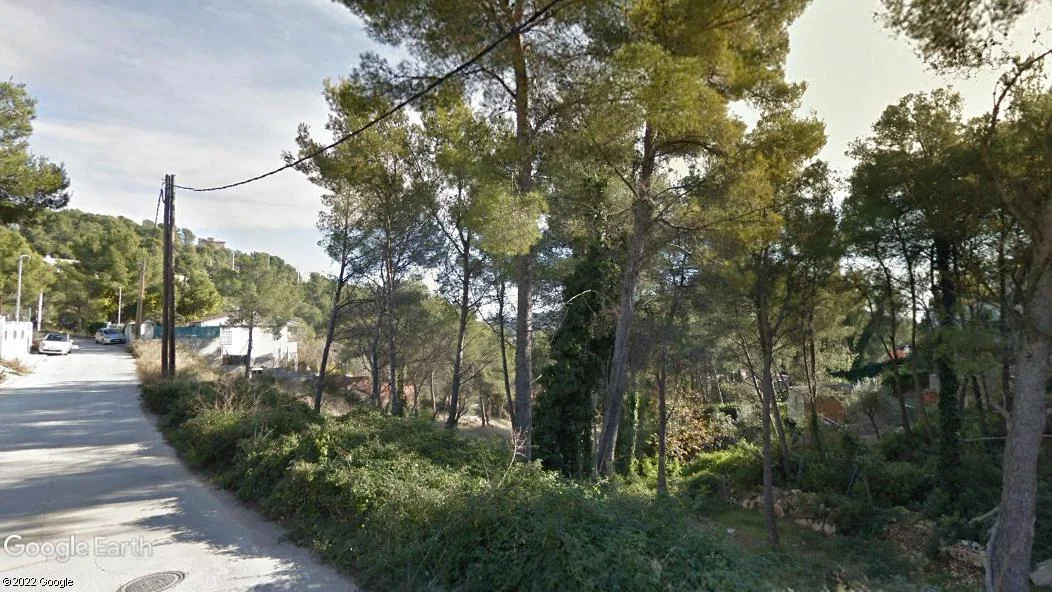 Parcela de 400 m² en Canyelles