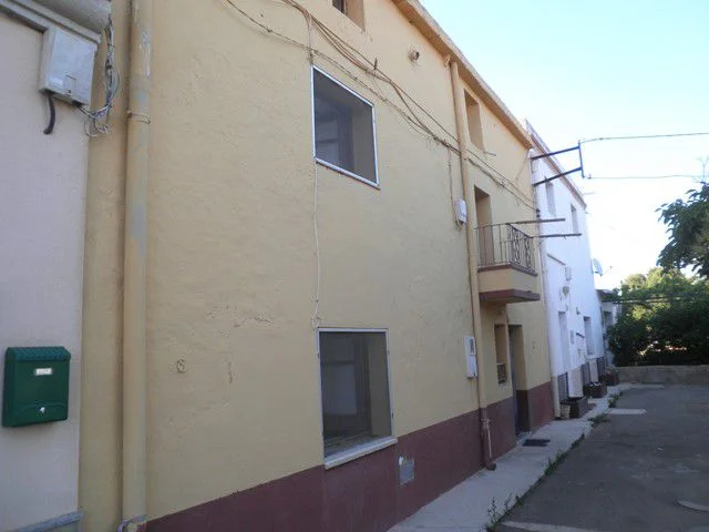 Casa con dos calles en Els Reguers