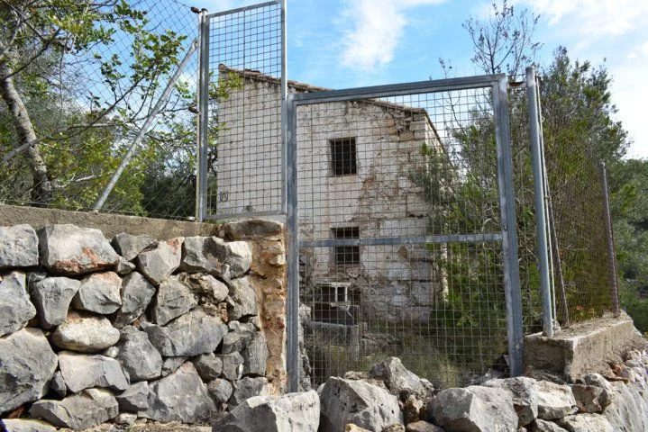 Rural plot with 36 m² caseta