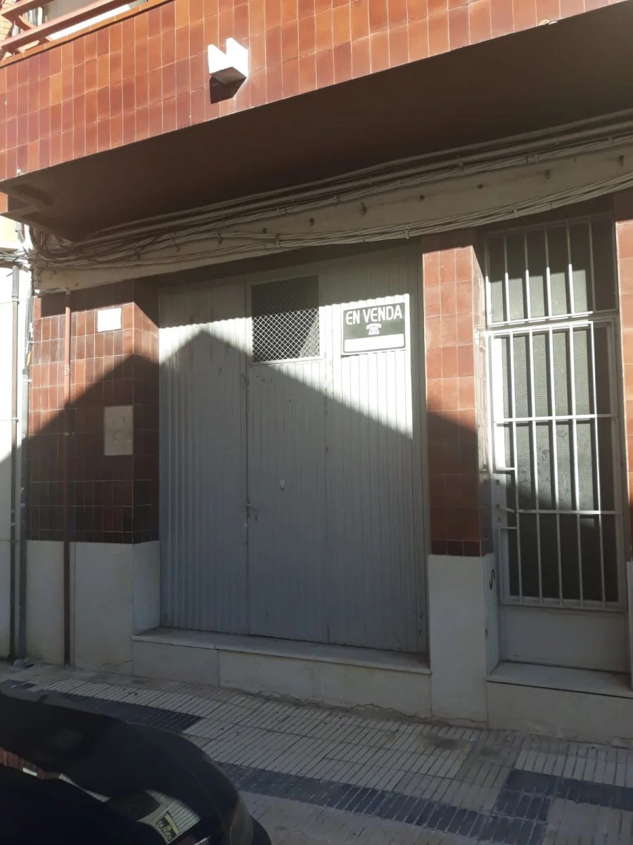 Almacén industrial de 102 m² en Temple