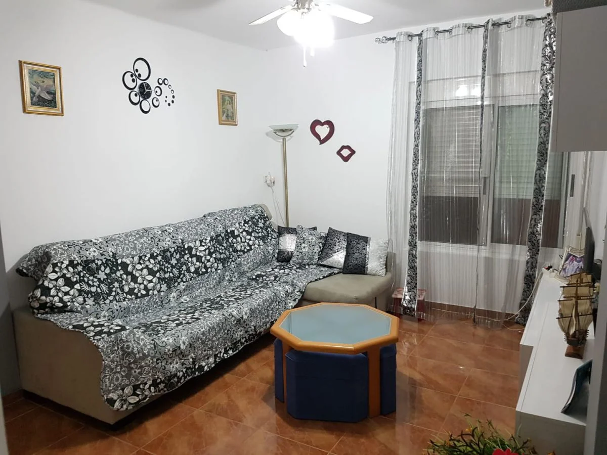Reformed Roquetes flat, three bedrooms