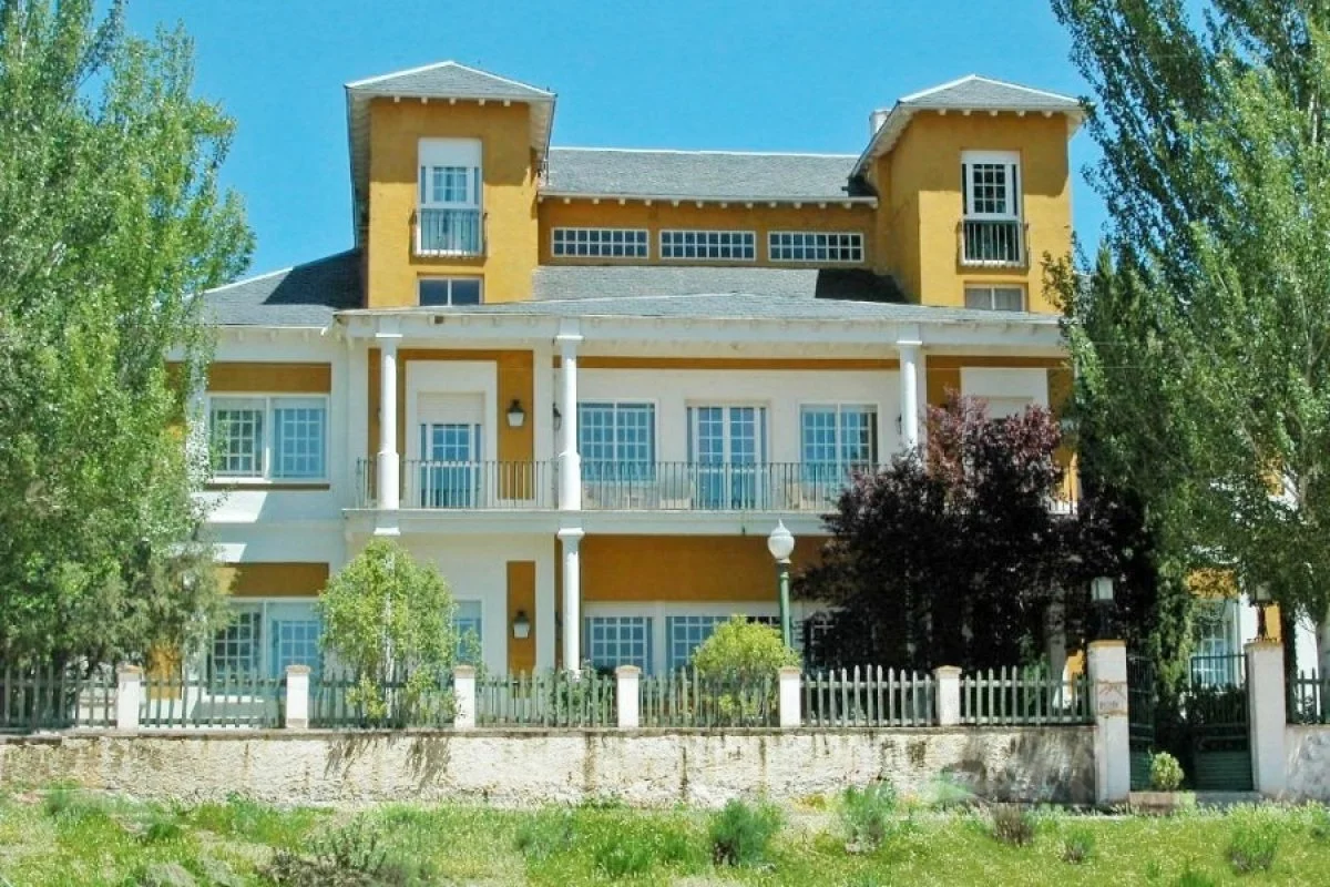 Posada histórica activa con 11 habitaciones