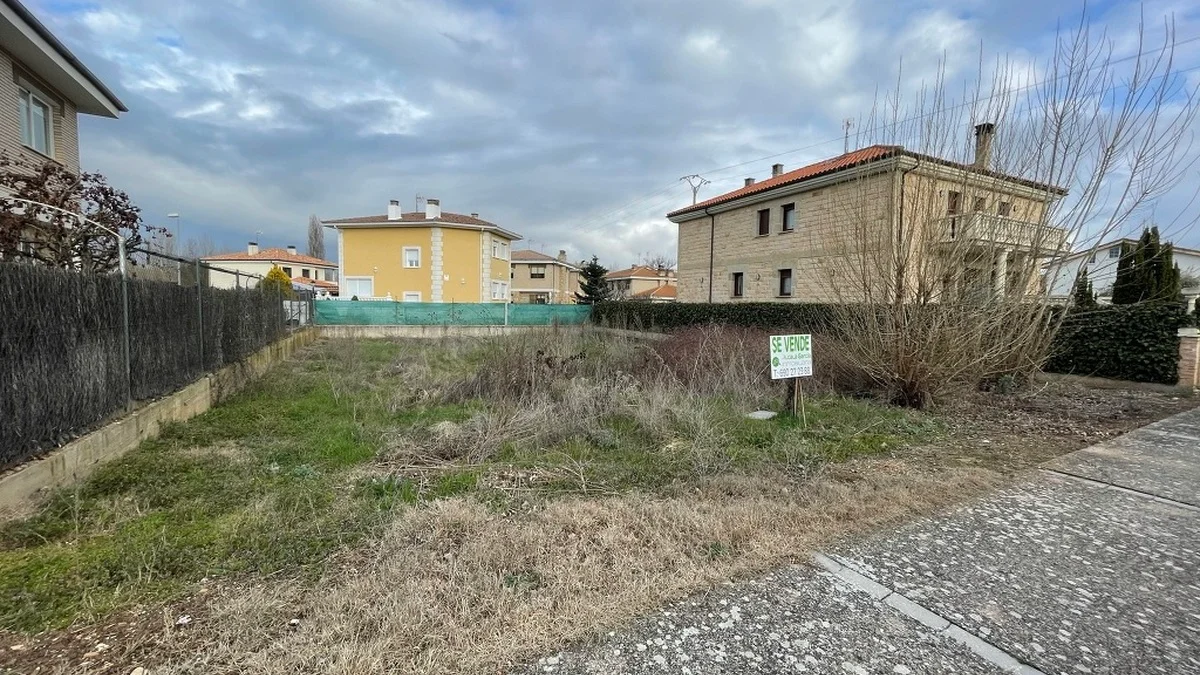 Solar residencial en La Serna